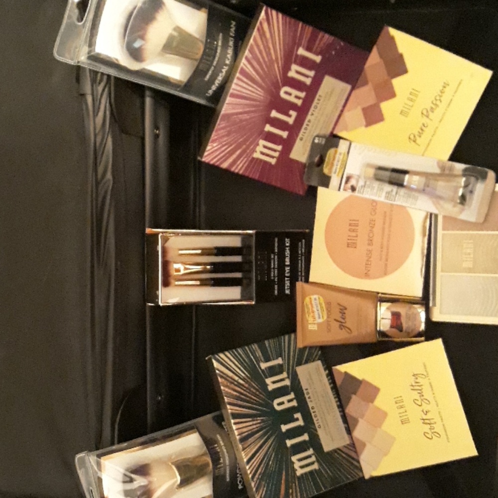 Milani makeup & brushes